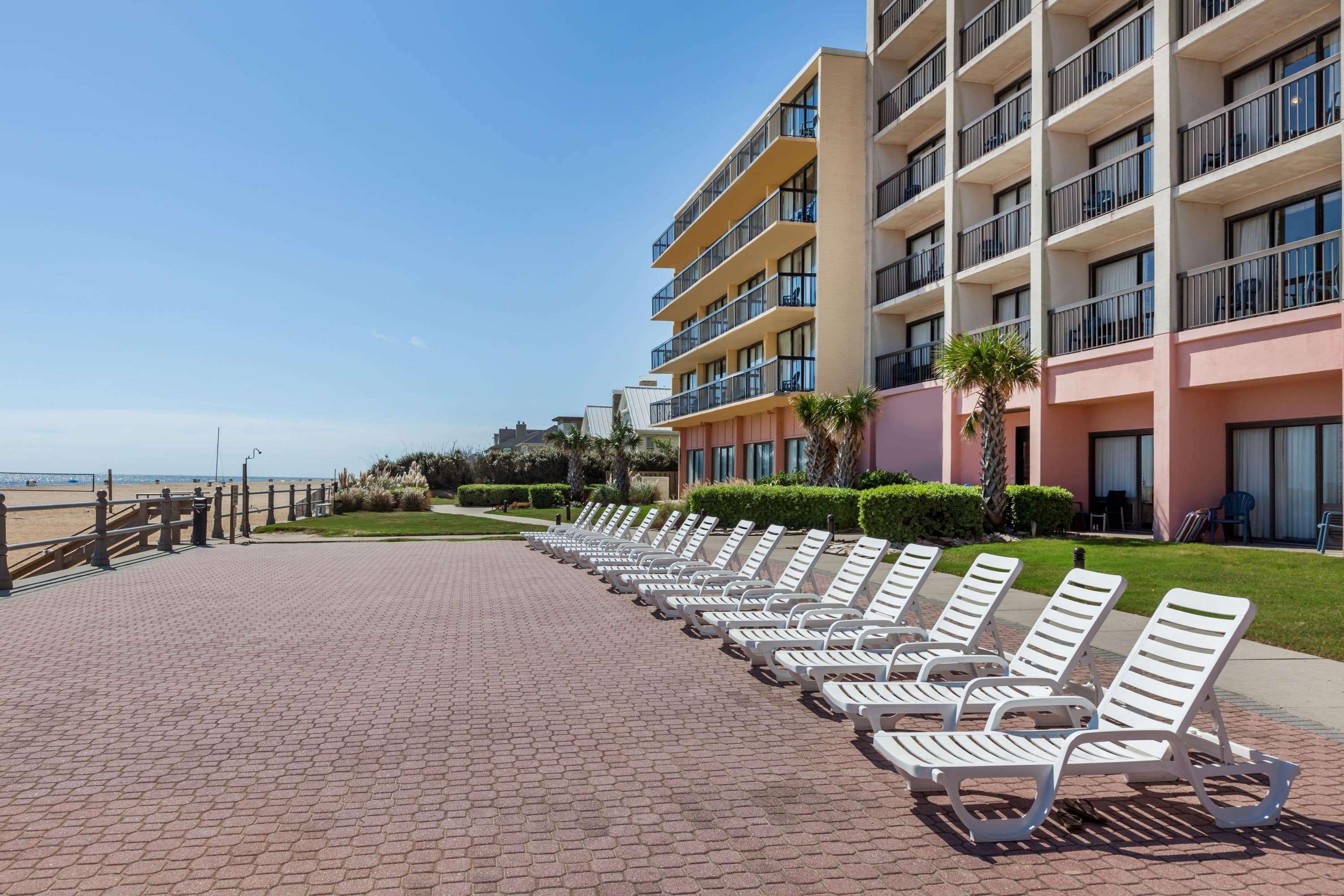 Wyndham Virginia Beach Oceanfront Exterior photo