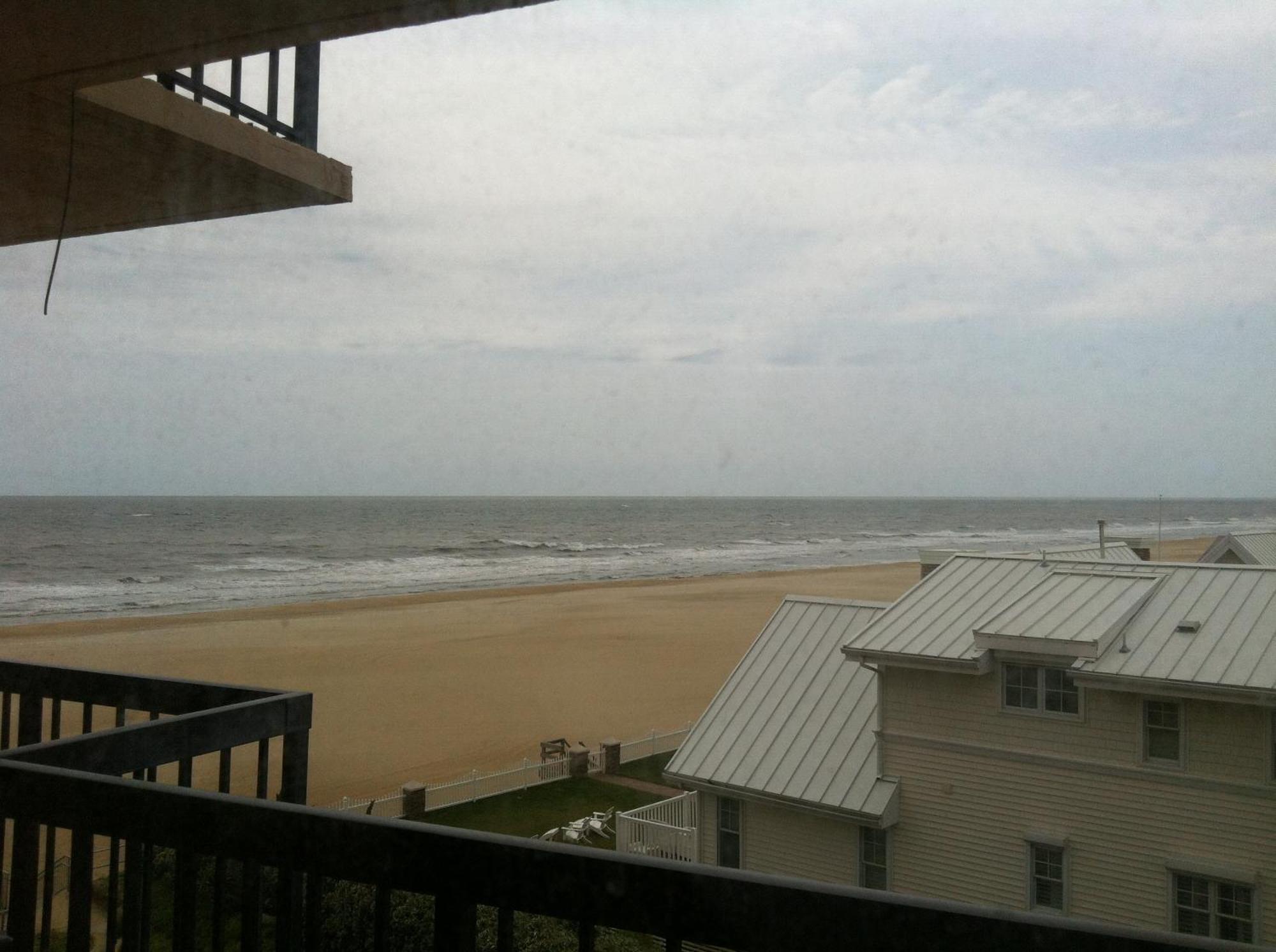 Wyndham Virginia Beach Oceanfront Exterior photo