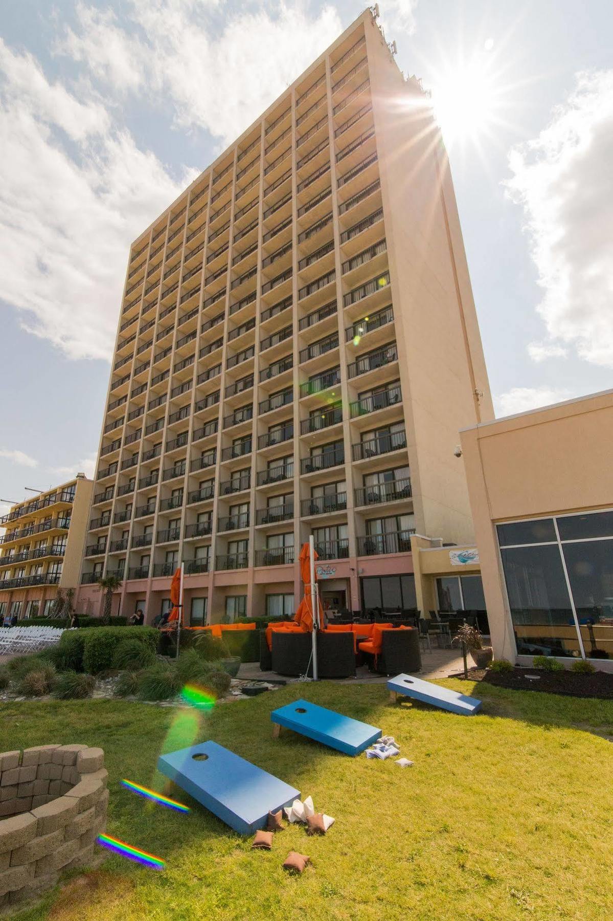 Wyndham Virginia Beach Oceanfront Exterior photo